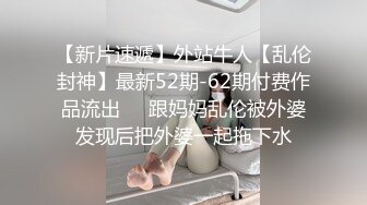 钟点房俯拍身材苗条白嫩妹子乳房圆润饱满很骚主动脱掉自己和男友内裤女上位自己摇看表情和尖叫声妹子是大骚货