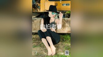 时尚妙龄女郎性感连衣裙真是爱了和俩西装男跳舞喝酒玩暧昧调情勾引脱光衣服吃屌开操