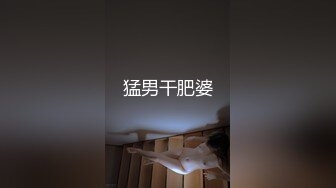 【极限暴露】肌肉壮狗半夜发骚,拿着假屌在篮球场自插勾引路人