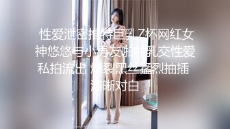 -狂野气质的野性美女 丰满大屁股翘起 忍不住2根鸡巴一起插进洞穴噗嗤