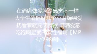 【清纯小靓女】首见处女B特写，18岁下海，各式鲍鱼轮番上阵，处女膜清晰可见，大家来鉴别一下 (3)