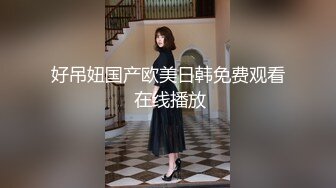 葫芦影业 小伙开着宝马车放了一瓶红牛停在大学门口 看看有没有学妹上钩