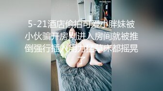 镜头前发骚的两个妹子露脸激情4P大秀，各种撩骚动作不断给小哥比试舔弄大鸡巴，压在身下爆草给她干的翻白眼