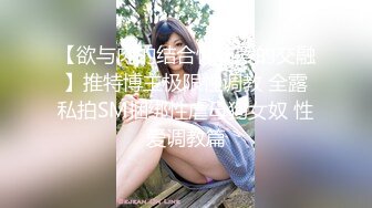 粗暴老哥按着女友头强行深喉口交，玩爽了就大力抽插，干的女友眉头紧皱美乳摇晃，爽的不行