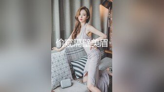 《兄妹乱伦》在把妹妹灌醉之后给强行脱了裤子给上了 然后妹妹就一直哭吵着闹着要回老家2