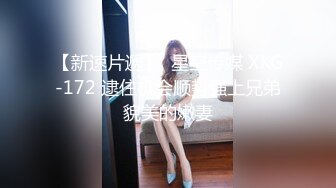 科技园蹲守长裙少妇的多毛小黑B