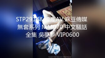 臀比肩宽的炮友后入臀浪起飞