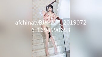  经典3P场双倍价格约168CM美女，两男一女激情爆操，撩起包臀裙前后夹击，翘起肥臀极品美穴