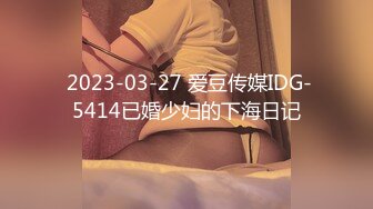 炎热的学生脱下衣服和礼服在学校迪斯科 (ph5eeb0e0908e76)